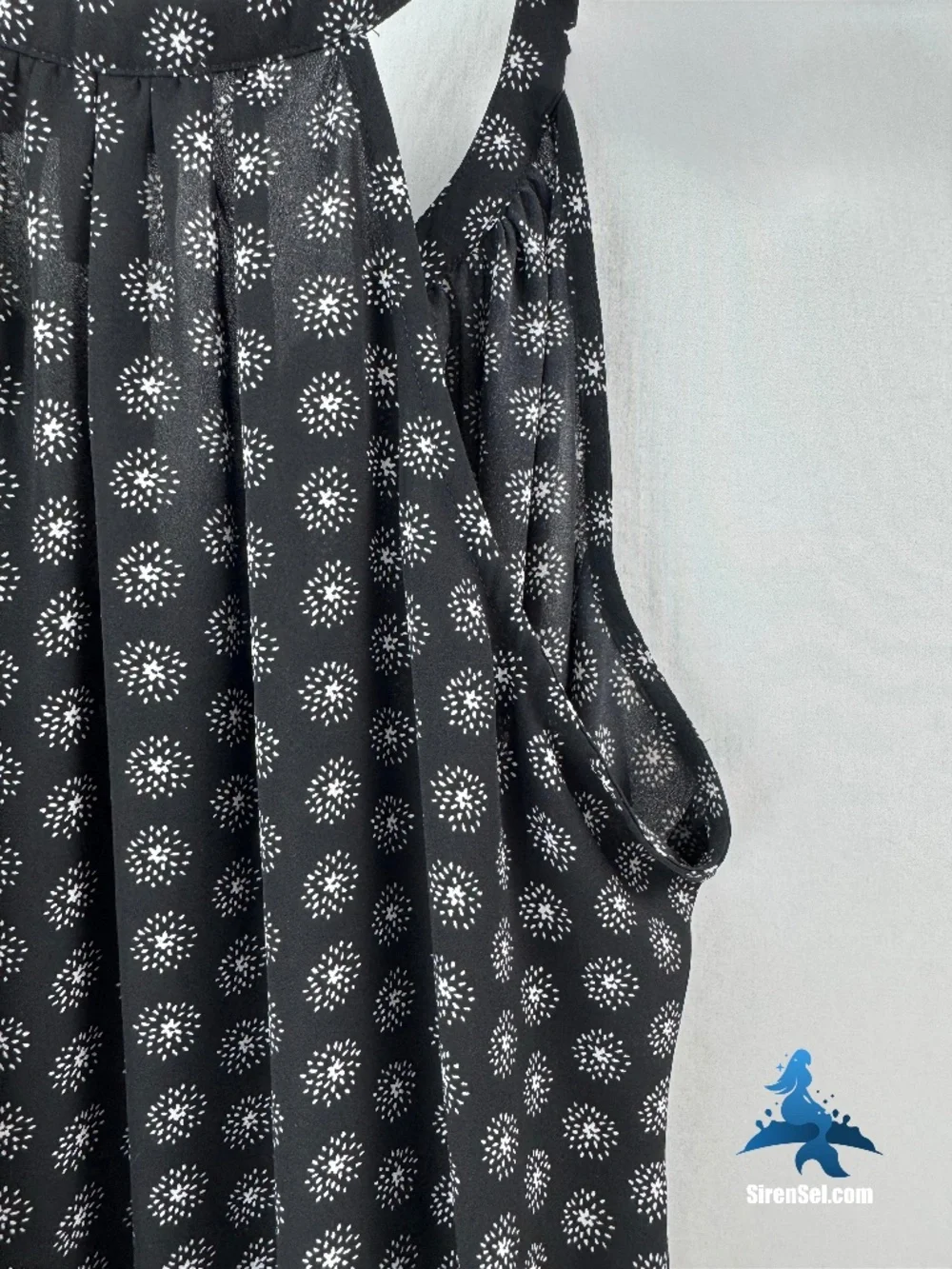 1324 LOFT Black White Star Print Swing Camisole Tank – Size M